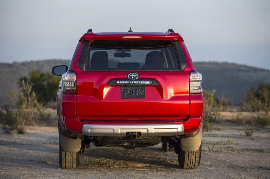  Toyota 4Runner 2014 года  (фото 28 из 55)